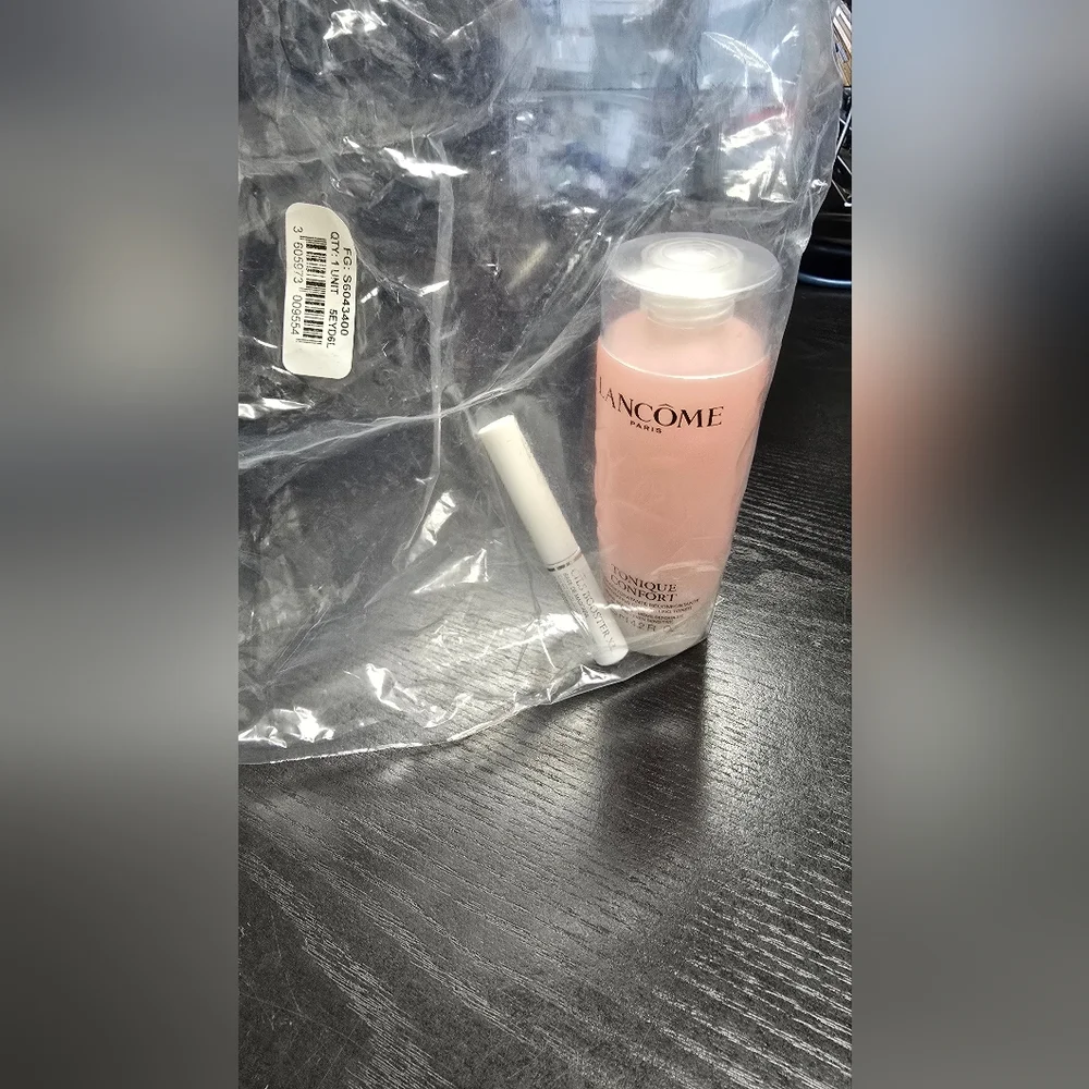 Lancome set of 2 pieces Tonique confort 4.2oz & 1 CILS BOOSTER XL  0.07OZ